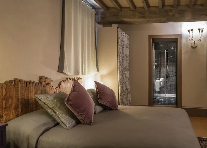 Ritzy On A Wine Estate In With Pool Arezzo